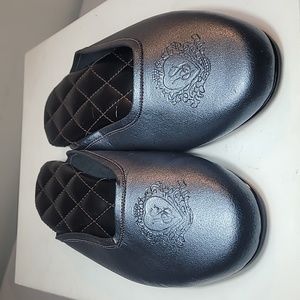 Victoria Secret steel gray leather mule slippers size small(6-6.5)